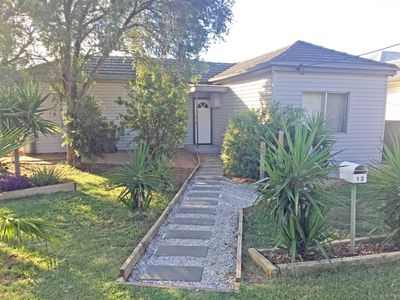 13 Trelanvean Street, Dubbo