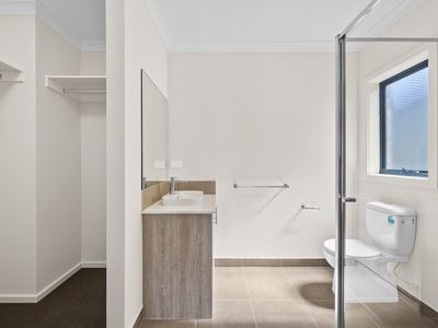 4 Tomatina Way, Berwick