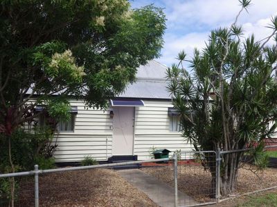 8 Campbell Street, Woodend