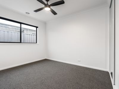 30 HILLFORD CIRCUIT, Thurgoona