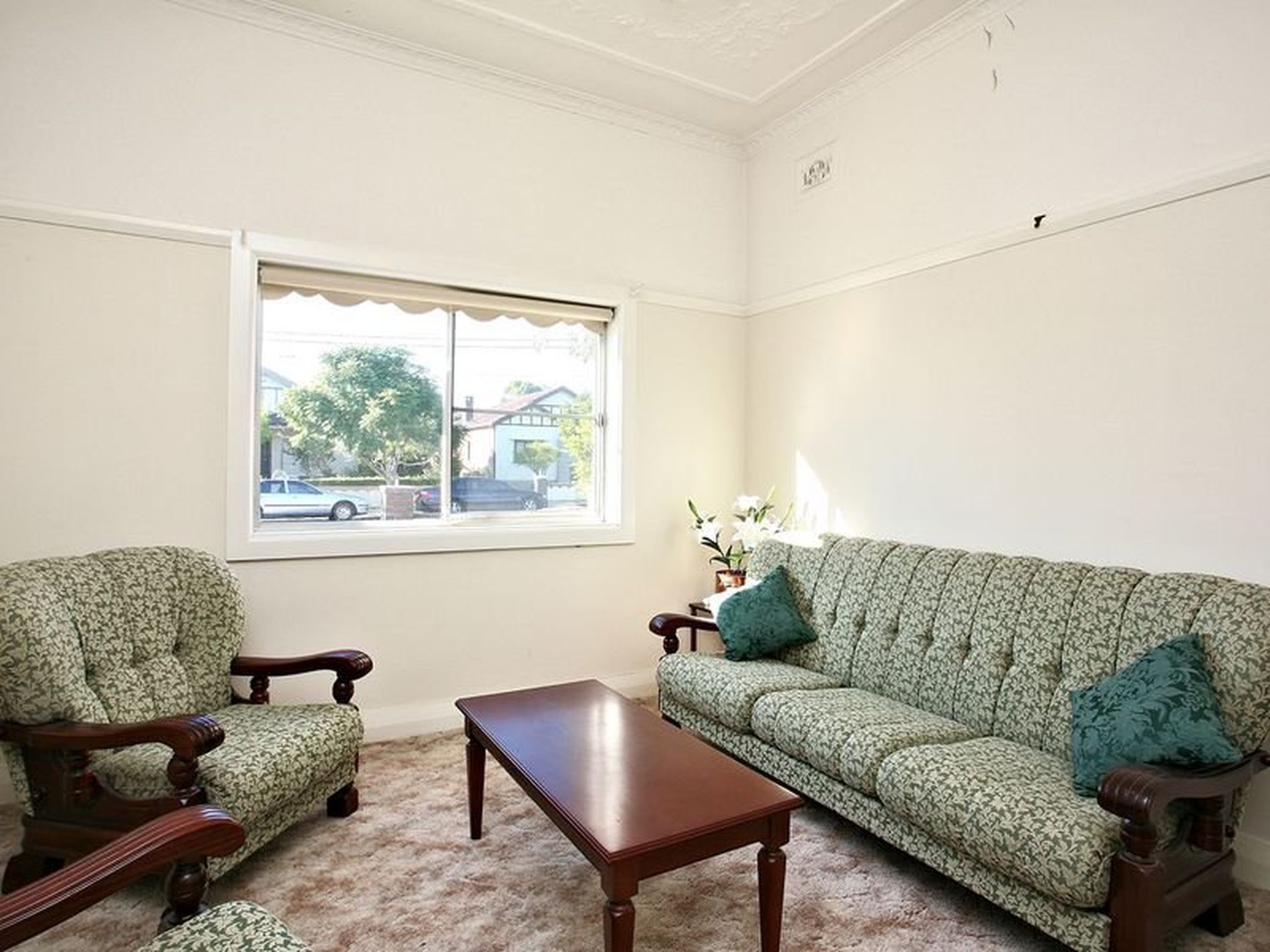 38 Dalmeny Avenue, Rosebery