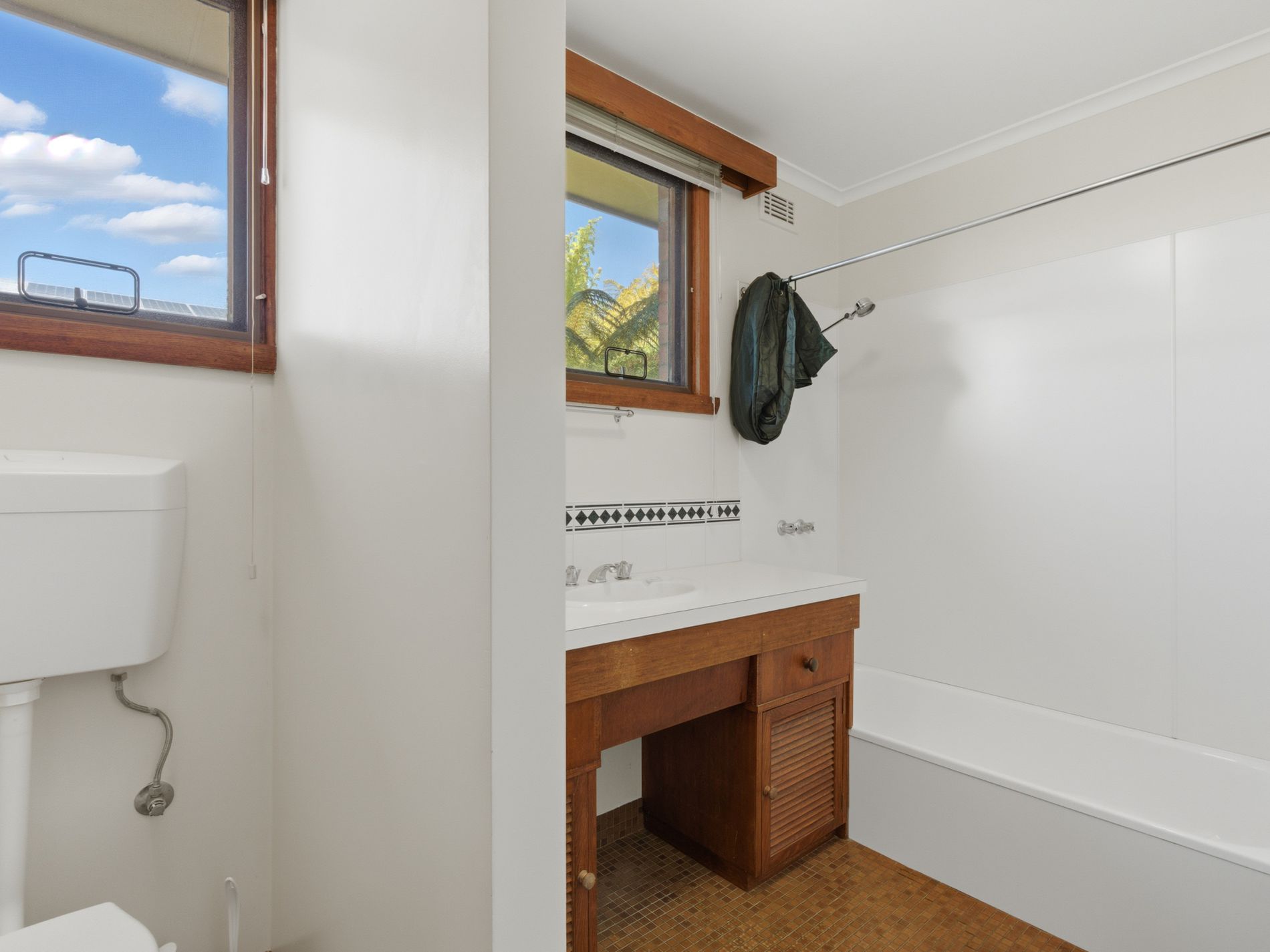 106A Peel Street West, West Launceston