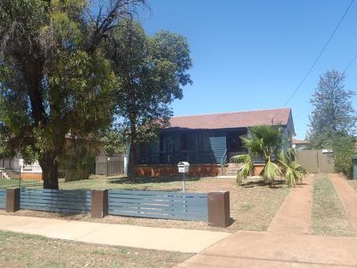 20 Armstrong Crescent, Dubbo