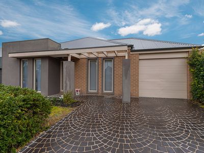 28 Riordan Crescent, Mernda