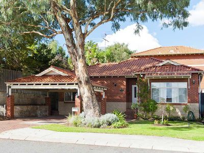 42 St Johns Wood Boulevard, Mount Claremont