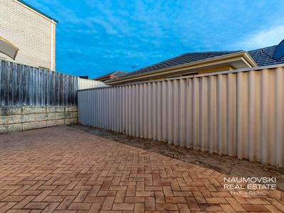 2 / 9 Burwood Road, Balcatta