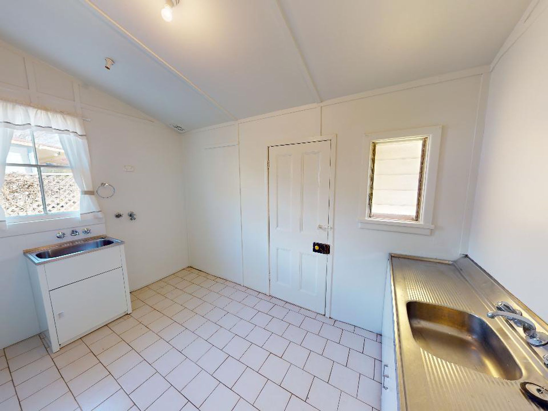 11 Clement Street , Forbes