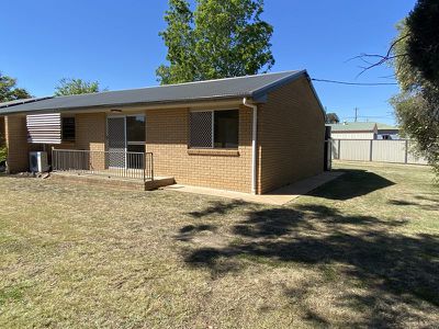 2 / 24 William Street, Kingaroy