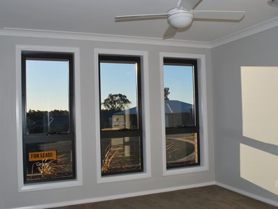 19 Pelagic Court, Dubbo