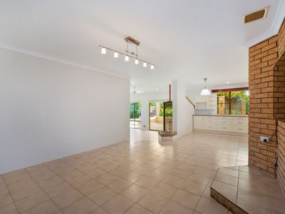 21 Mapstone Gardens, Murdoch