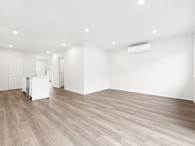28 Baldwin Road , Fraser Rise