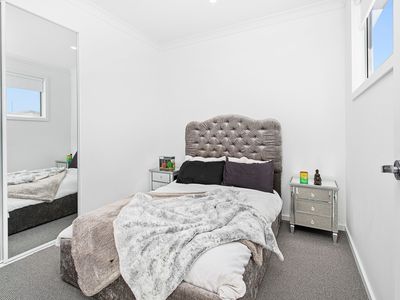 2 / 72 Kingston Street, Oak Flats