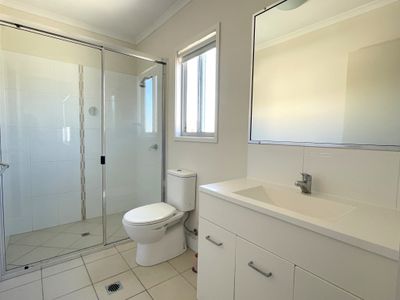 19 / 1 Collins Lane, Kin Kora
