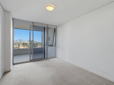 601 / 30 The Circus, Burswood