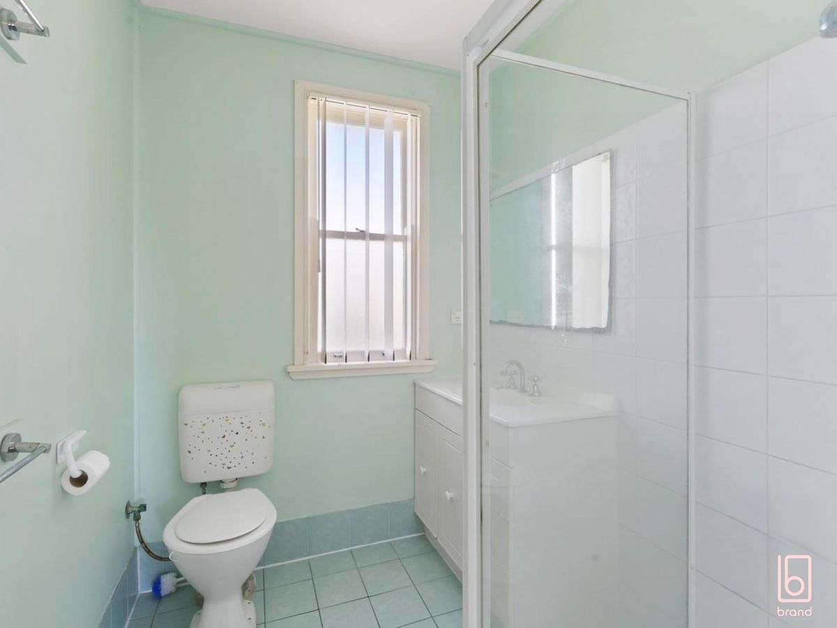 6 Windermere Avenue, Woodberry