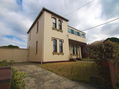 23 Segenhoe Street, Arncliffe