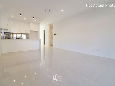 4 / 5 Darwin Street, West Ryde