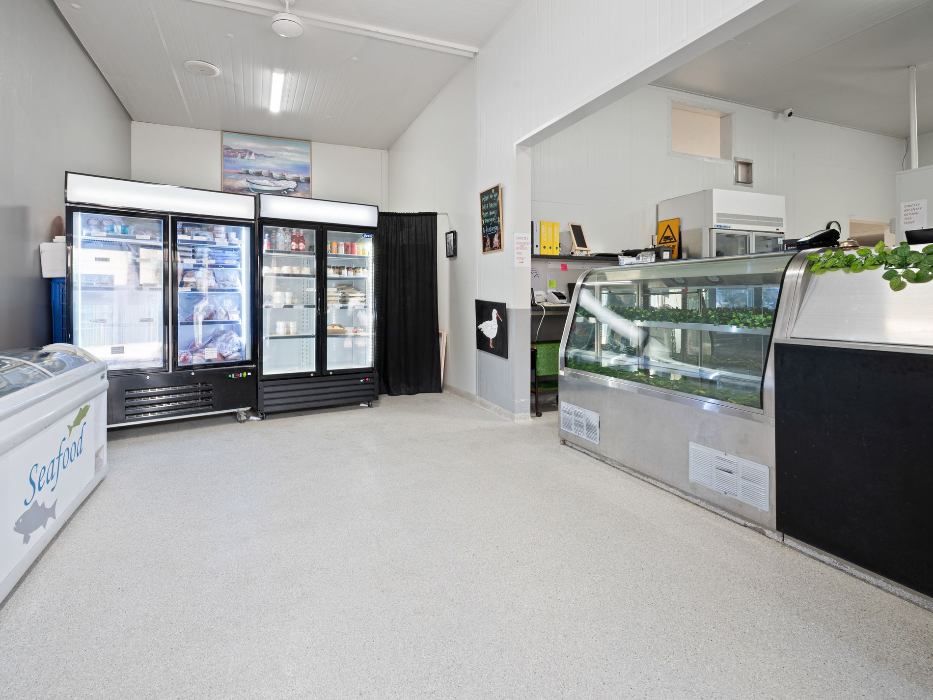 3 & 3A Beach Road, Beachport