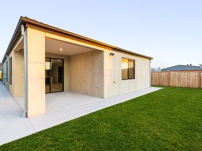5 Amalgam Avenue, Fraser Rise
