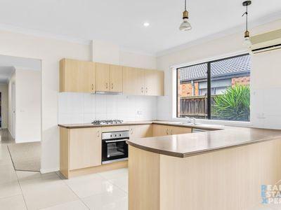 13 Beechtree Way, Cranbourne North