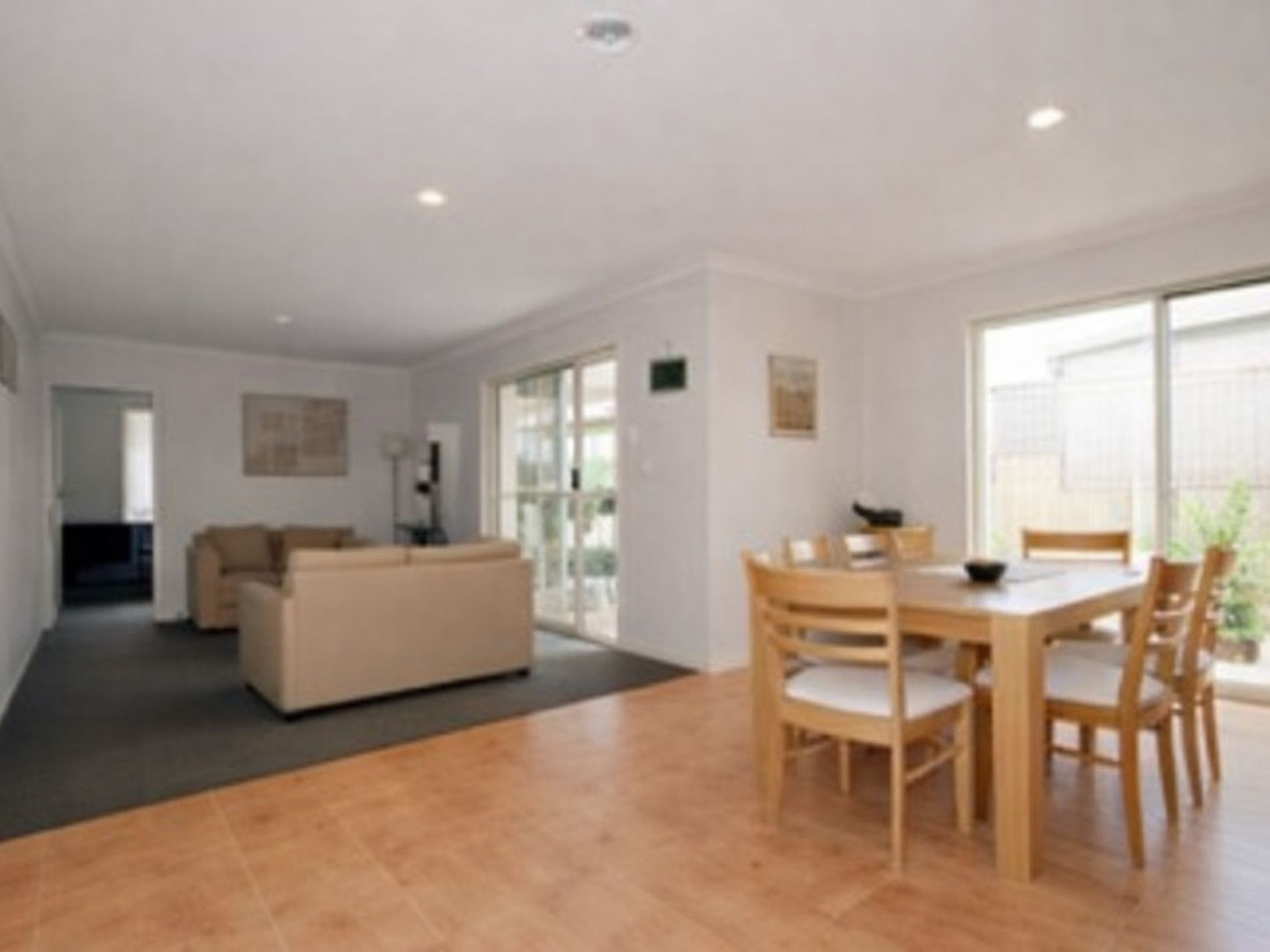 15 Dunlavin Way, Cranbourne East