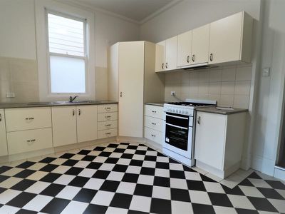 36 Station St, Seymour