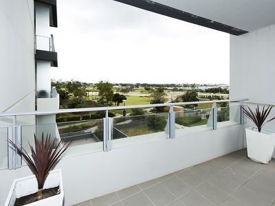 305 / 30 The Circus, Burswood