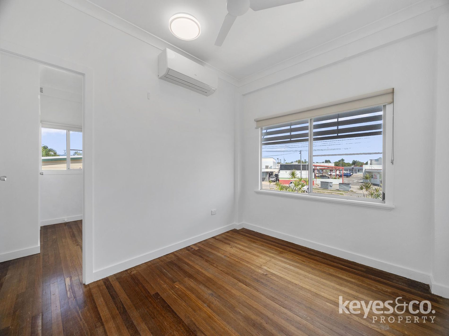 1 / 136 Queens Road, Hermit Park