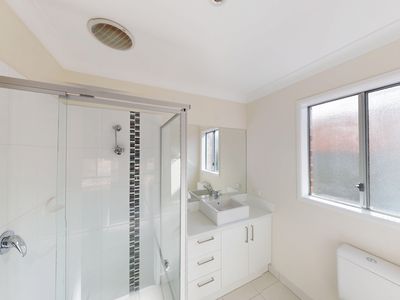 24 Caulfield Drive, Ascot