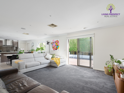 25 Haslewood Street, Point Cook