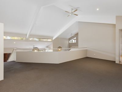 91 Mustang Road, Champion Lakes