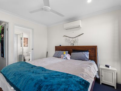 6 Soho Drive, Deebing Heights