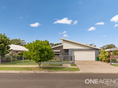 54 Ronaldo Way, Urangan