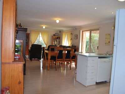 32 Glenlee Drive, Horsley
