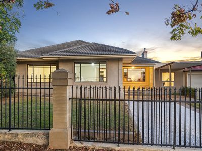 20 Frontenac Avenue, Panorama