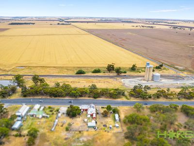 6163 Western Highway, Kiata
