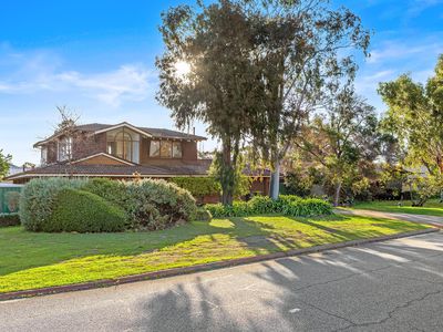 2 Desford Close, Shelley