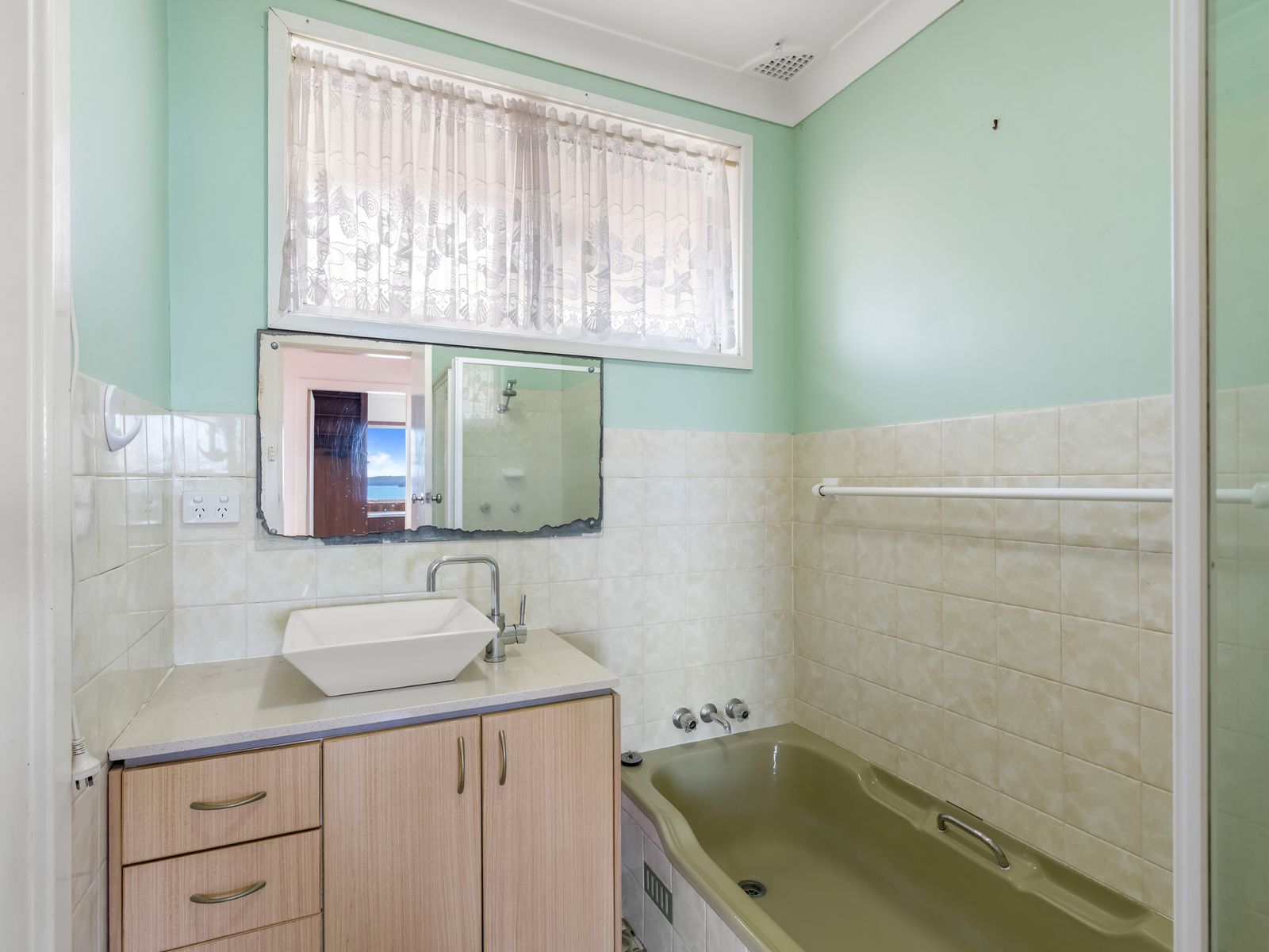 23 Beach Road, Balcolyn