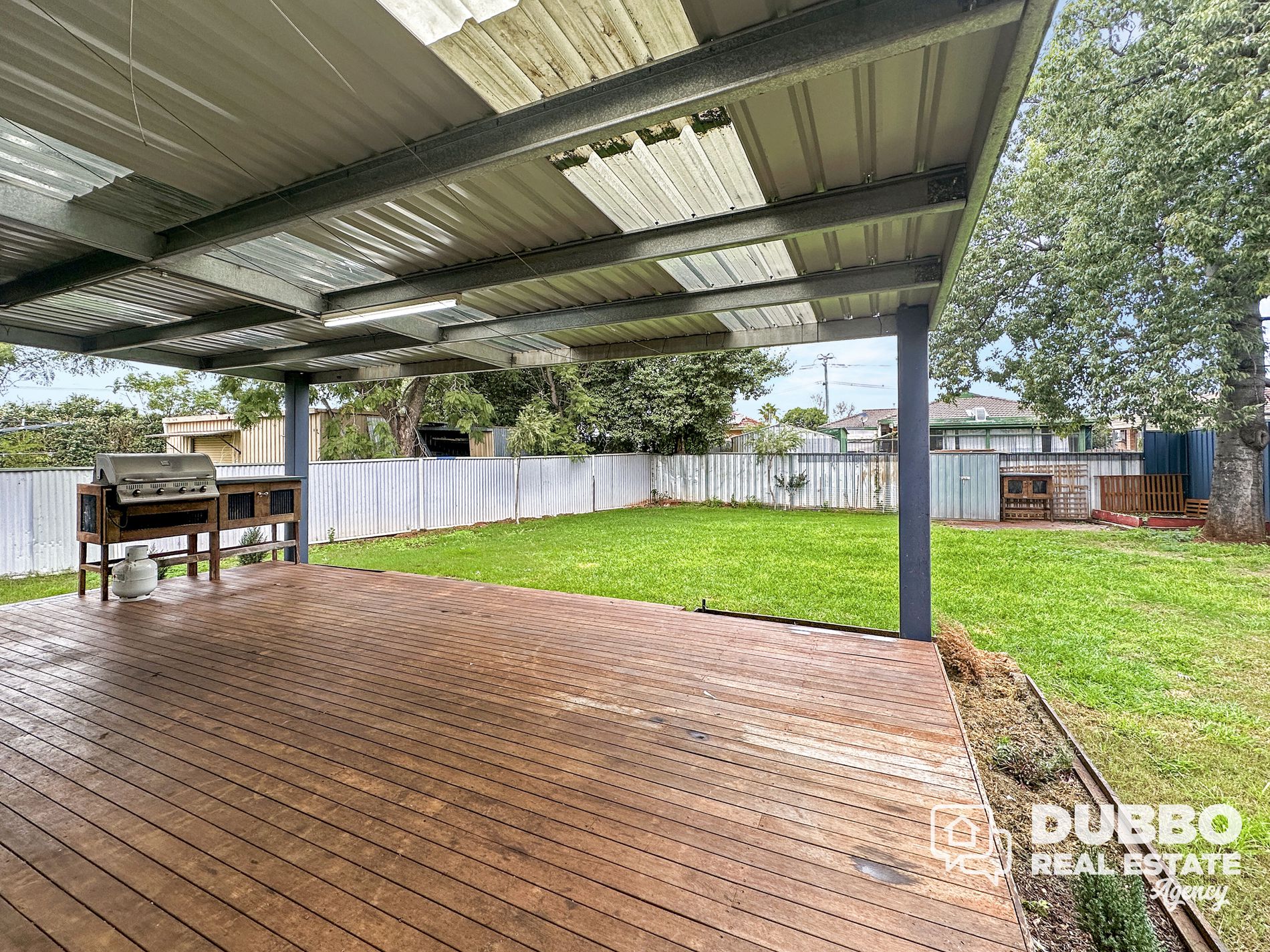 2 / 4 Gloucester Avenue, Dubbo