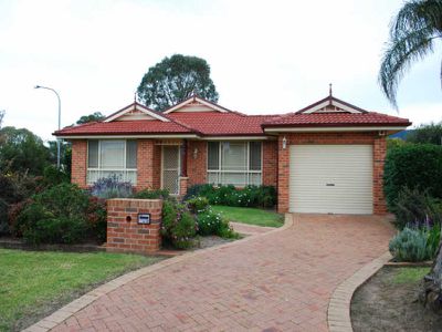 12 Amanda Place, Horsley