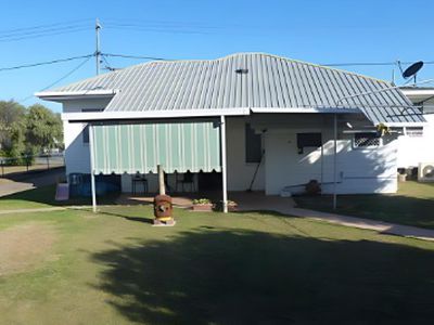 8 MacKenzie Street, West Mackay