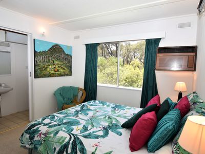 243 North Road, Chiltern