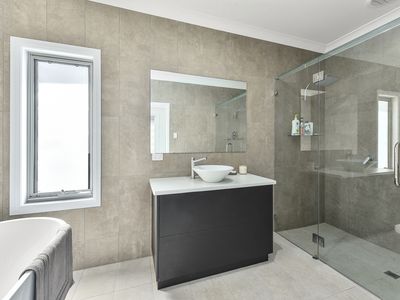 3 Leake Street, Southend