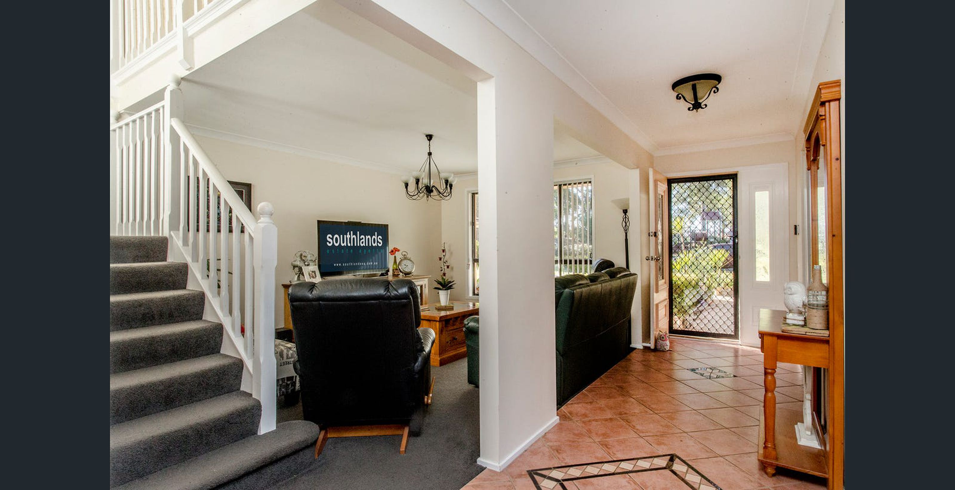 3 Bronte Way, GLENMORE PARK