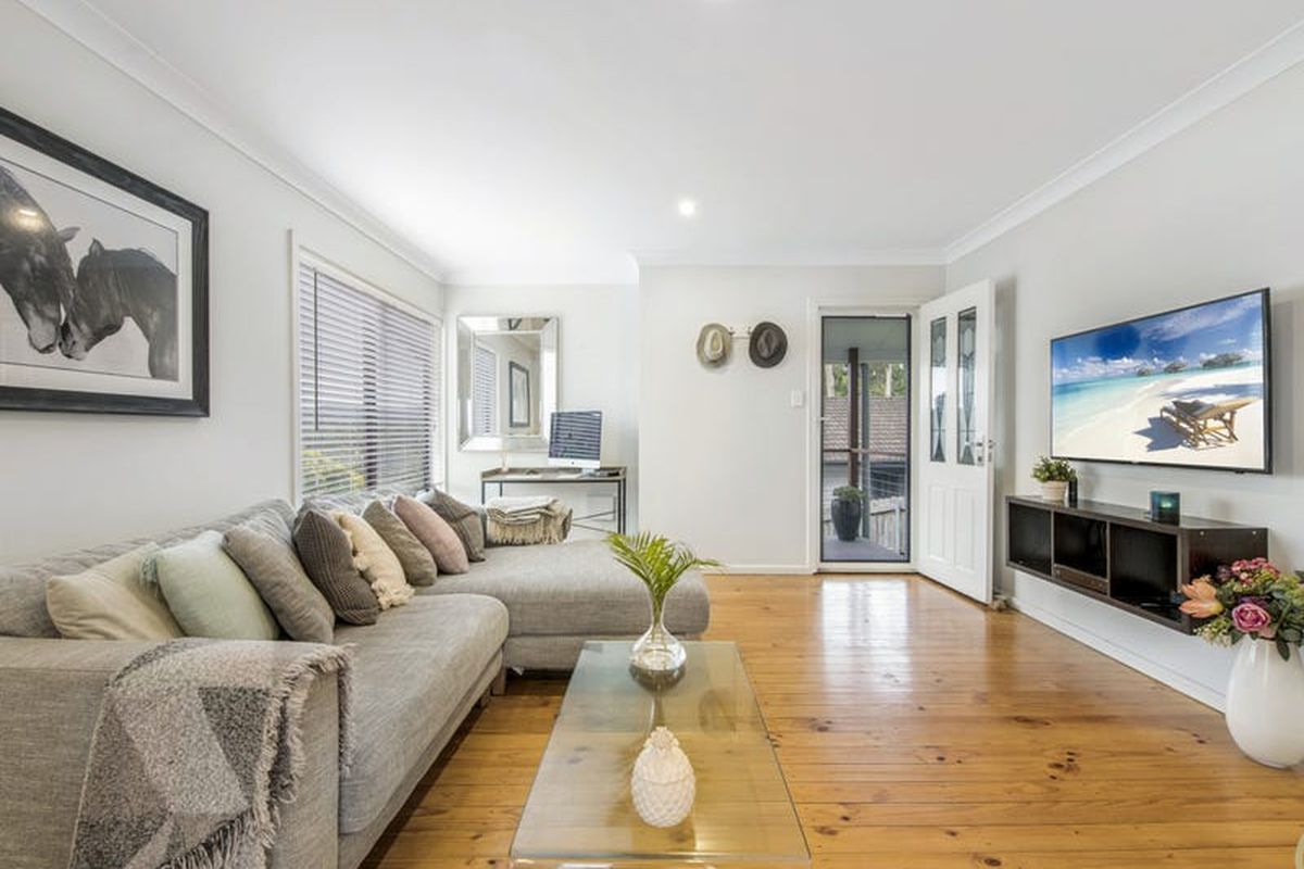 17 Bushlands Avenue, Springfield