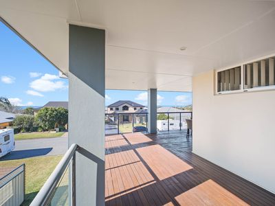 38 Sapphire Parade, Diamond Beach