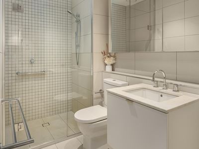 G06 / 25 Trent Street, Glen Iris