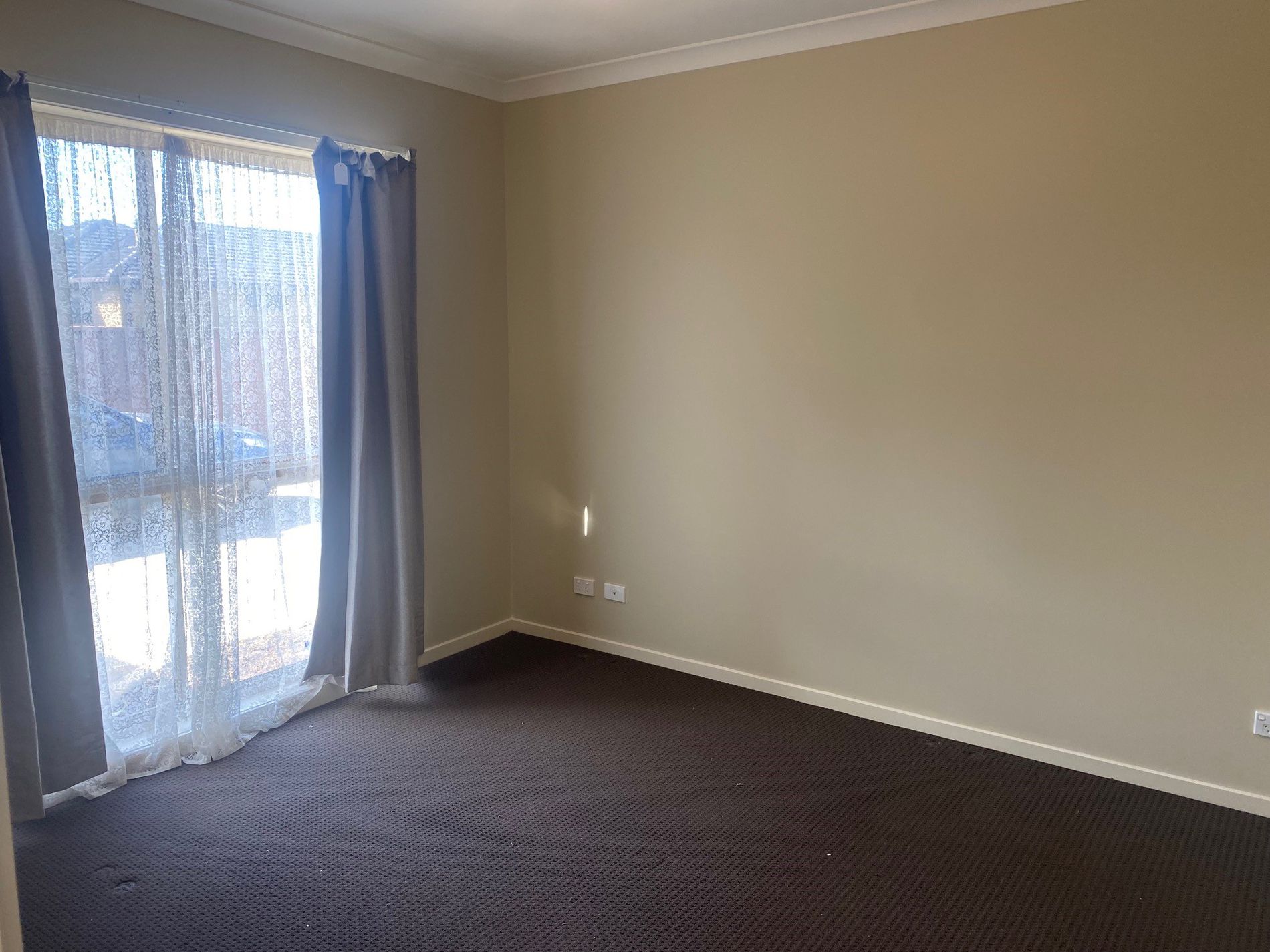 2 / 23 Mayfield Grove, Altona Meadows