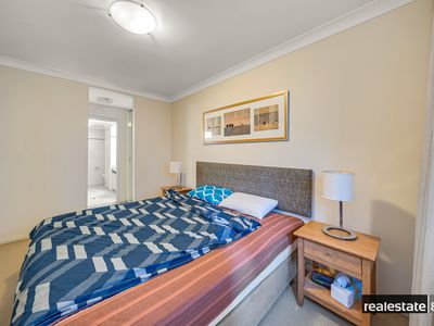102 / 126 Mounts Bay Road, Perth