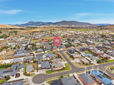 1 / 19 Joseph Link, Brighton